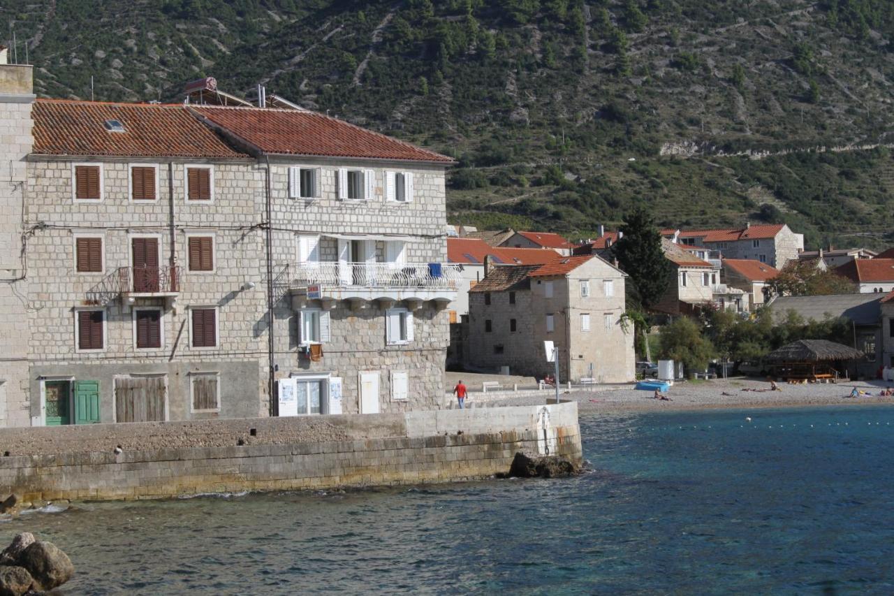 Apartments And Rooms By The Sea Komiza, Vis - 2431 Екстер'єр фото