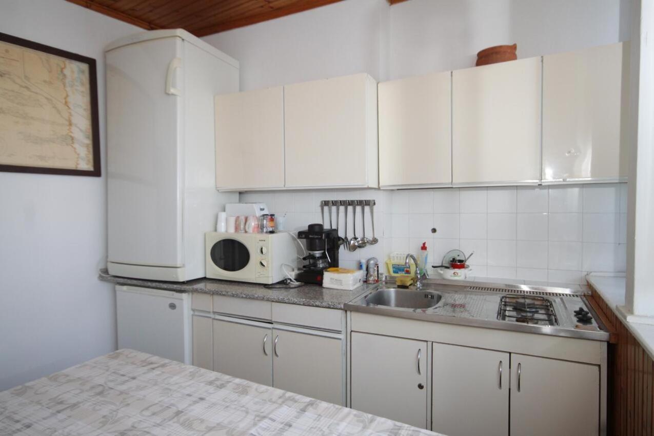 Apartments And Rooms By The Sea Komiza, Vis - 2431 Екстер'єр фото