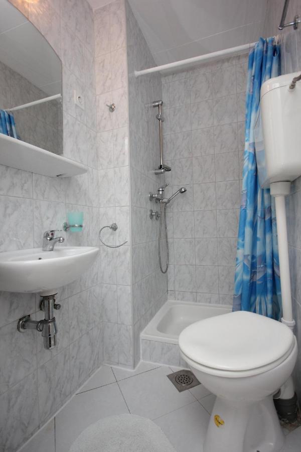 Apartments And Rooms By The Sea Komiza, Vis - 2431 Екстер'єр фото